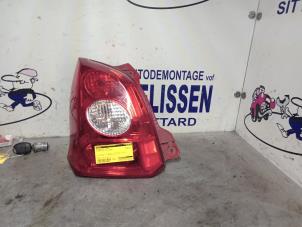 Gebrauchte Rücklicht links Nissan Pixo (D31S) 1.0 12V Preis € 52,50 Margenregelung angeboten von Zelissen V.O.F. autodemontage