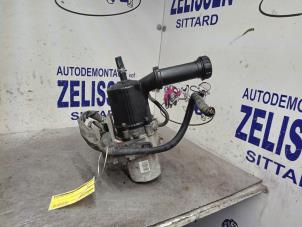 Used Power steering pump Peugeot 5008 I (0A/0E) 1.6 THP 16V Price € 257,25 Margin scheme offered by Zelissen V.O.F. autodemontage
