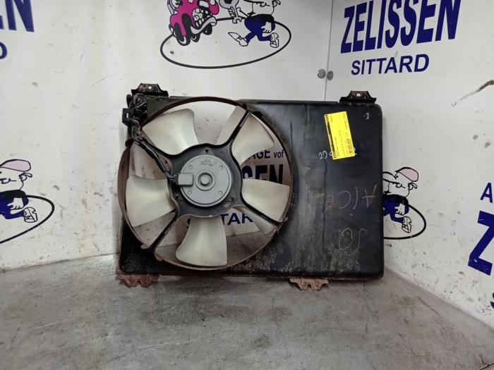 Cooling fans from a Suzuki Swift (ZA/ZC/ZD1/2/3/9) 1.5 VVT 16V 2007
