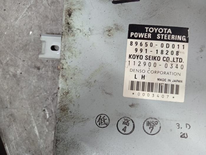 Power steering computer from a Toyota Yaris (P1) 1.0 16V VVT-i 2002