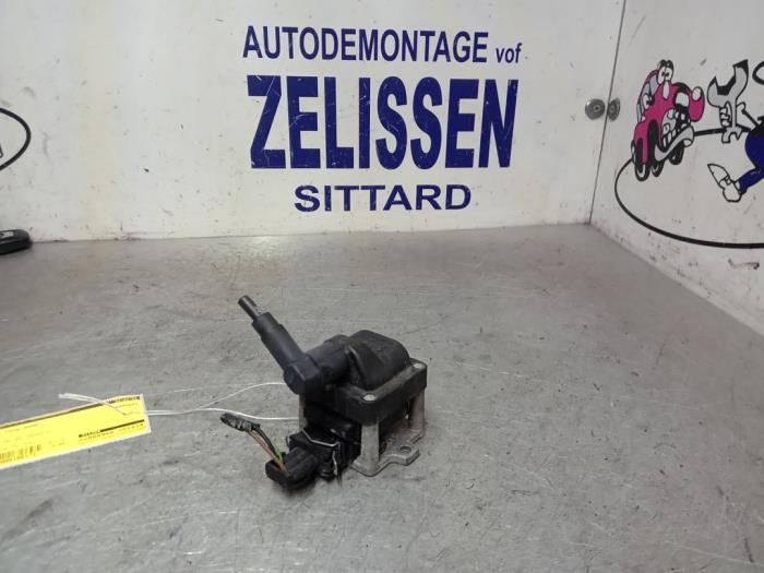 Usagé Bobine Volkswagen Golf III Cabrio Restyling (1E7) 1.8 Kat. Prix € 15,75 Règlement à la marge proposé par Zelissen V.O.F. autodemontage