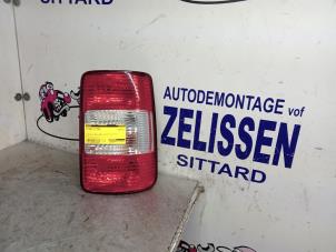 Usados Luz trasera derecha Volkswagen Caddy III (2KA,2KH,2CA,2CH) 1.9 TDI Precio € 31,50 Norma de margen ofrecido por Zelissen V.O.F. autodemontage