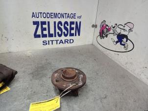 Usagé Moyeu de roue arrière Mini Mini Cooper S (R53) 1.6 16V Prix € 52,50 Règlement à la marge proposé par Zelissen V.O.F. autodemontage
