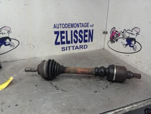 Usados Eje de transmisión izquierda delante Peugeot 206 CC (2D) 1.6 16V Precio € 42,00 Norma de margen ofrecido por Zelissen V.O.F. autodemontage