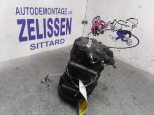 Usados Bomba de aire acondicionado Peugeot 207/207+ (WA/WC/WM) 1.4 16V Precio € 131,25 Norma de margen ofrecido por Zelissen V.O.F. autodemontage