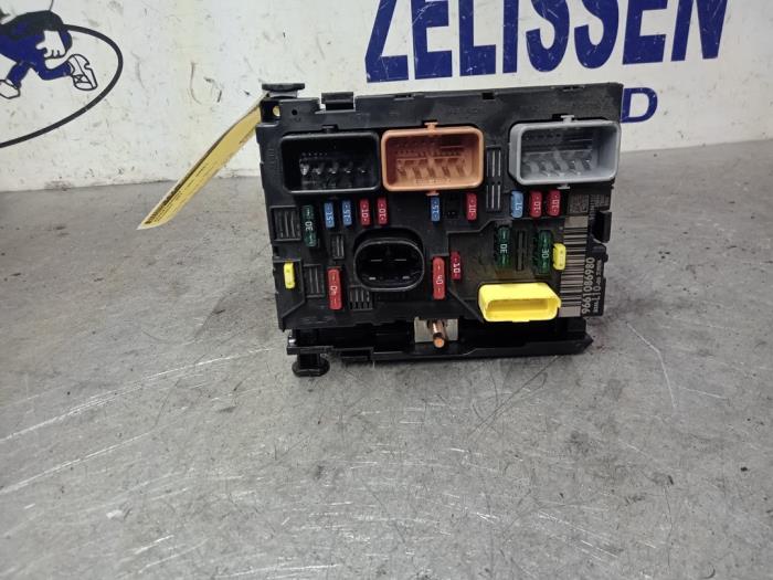 Begagnade Säkringsbox Peugeot 207/207+ (WA/WC/WM) 1.4 Pris € 68,25 Marginaltabell erbjuds av Zelissen V.O.F. autodemontage