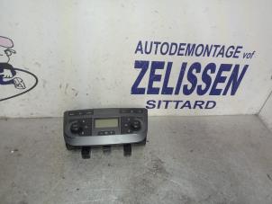 Używane Panel sterowania nagrzewnicy Fiat Grande Punto (199) 1.4 16V Cena € 73,50 Procedura marży oferowane przez Zelissen V.O.F. autodemontage