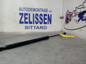 Used Rear gas strut, left Peugeot 108 1.0 12V Price € 10,50 Margin scheme offered by Zelissen V.O.F. autodemontage