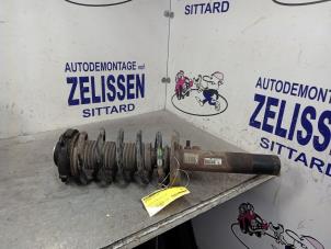 Used Rear shock absorber rod, left Volkswagen Caddy III (2KA,2KH,2CA,2CH) 1.9 TDI Price € 42,00 Margin scheme offered by Zelissen V.O.F. autodemontage