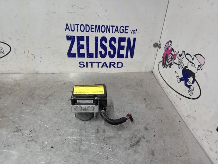 Begagnade ABS-pump Toyota Aygo (B10) 1.0 12V VVT-i Pris € 99,75 Marginaltabell erbjuds av Zelissen V.O.F. autodemontage