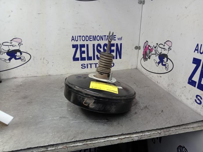 Usagé Servo frein Opel Vivaro 2.0 CDTI Prix € 78,75 Règlement à la marge proposé par Zelissen V.O.F. autodemontage