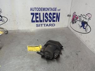 Gebrauchte Bremszange rechts vorne Volkswagen Fox (5Z) 1.4 16V Preis € 42,00 Margenregelung angeboten von Zelissen V.O.F. autodemontage