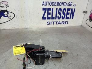 Used Electronic ignition key Volkswagen Crafter 2.0 TDI 16V Price € 236,25 Margin scheme offered by Zelissen V.O.F. autodemontage