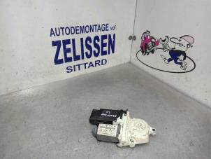 Usagé Moteur de vitre portière Volkswagen New Beetle (9C1/9G1) 2.0 Prix € 42,00 Règlement à la marge proposé par Zelissen V.O.F. autodemontage