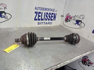 Używane Os napedowa lewy przód Volkswagen Golf VI (5K1) 1.2 TSI BlueMotion Cena € 120,75 Procedura marży oferowane przez Zelissen V.O.F. autodemontage