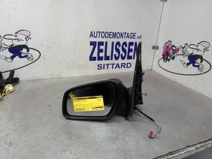 Used Wing mirror, left Ford Fusion 1.6 16V Price € 42,00 Margin scheme offered by Zelissen V.O.F. autodemontage