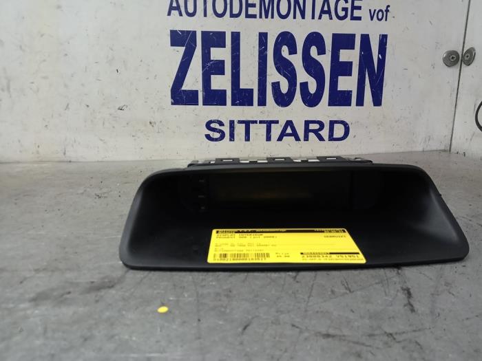 Begagnade Innerdisplay Peugeot 308 (4A/C) 1.6 HDi 16V Pris € 47,25 Marginaltabell erbjuds av Zelissen V.O.F. autodemontage
