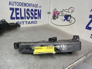 Usados Luz antiniebla derecha delante BMW 7 serie (G11/12) 750i,Li XDrive V8 32V Precio € 78,75 Norma de margen ofrecido por Zelissen V.O.F. autodemontage
