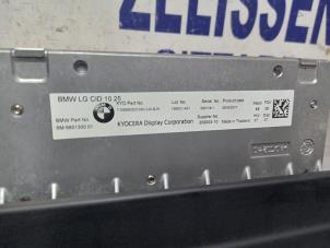Usados Pantalla de navegación BMW 7 serie (G11/12) 750i,Li XDrive V8 32V Precio € 997,50 Norma de margen ofrecido por Zelissen V.O.F. autodemontage