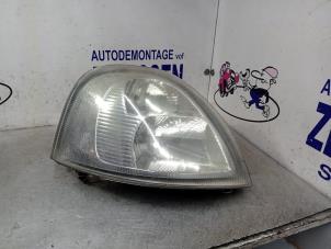 Used Headlight, right Opel Movano (4A1; 4A2; 4B2; 4B3; 4C2; 4C3) 2.5 CDTI Price € 36,75 Margin scheme offered by Zelissen V.O.F. autodemontage