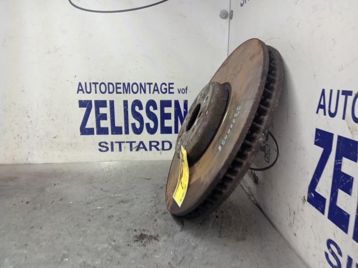 Rear brake disc from a BMW 7 serie (G11/12) 750i,Li XDrive V8 32V 2015