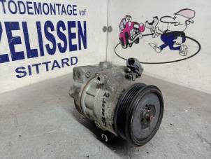 Usados Bomba de aire acondicionado Renault Megane II Grandtour (KM) 2.0 16V Precio € 141,75 Norma de margen ofrecido por Zelissen V.O.F. autodemontage