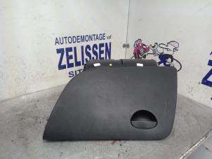 Used Glovebox Seat Altea (5P1) 1.6 Price € 36,75 Margin scheme offered by Zelissen V.O.F. autodemontage