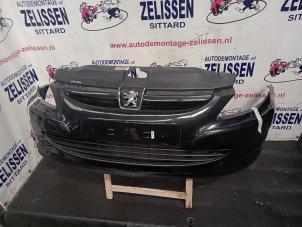 Gebrauchte Stoßstange vorne Peugeot 307 CC (3B) 2.0 16V Preis € 183,75 Margenregelung angeboten von Zelissen V.O.F. autodemontage