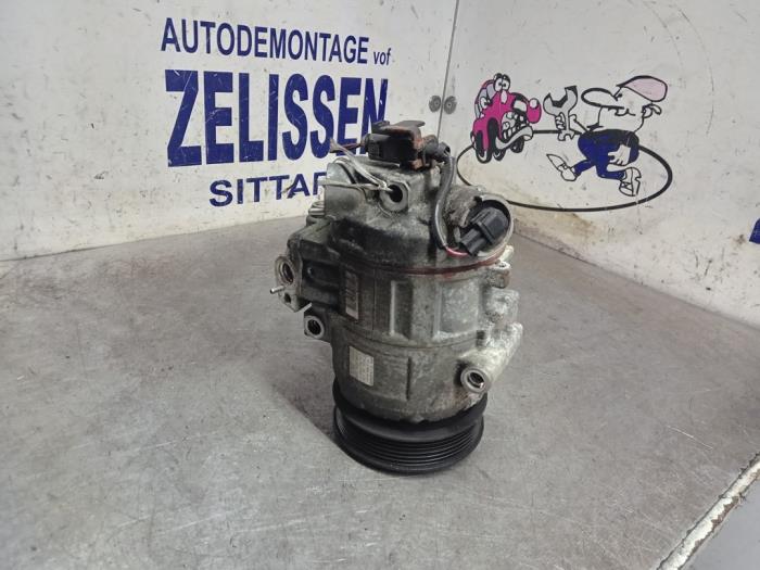 Usagé Pompe clim Volkswagen Fox (5Z) 1.4 16V Prix € 131,25 Règlement à la marge proposé par Zelissen V.O.F. autodemontage