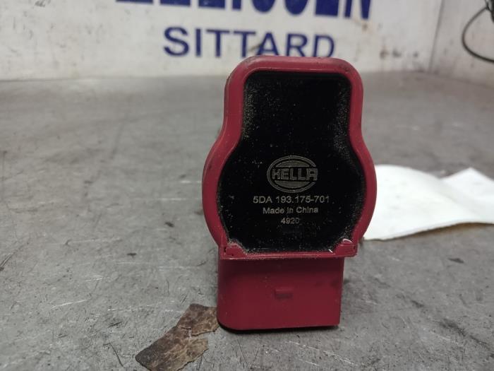 Ignition coil Audi A4 5DA193175701 HELLA