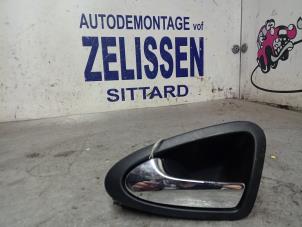 Used Rear door handle 4-door, left Seat Ibiza IV SC (6J1) Price € 21,00 Margin scheme offered by Zelissen V.O.F. autodemontage