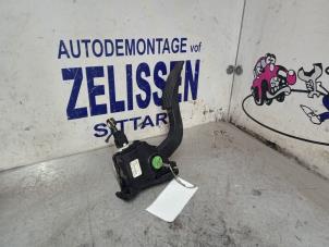 Used Accelerator pedal Chevrolet Aveo (300) 1.2 16V Price € 42,00 Margin scheme offered by Zelissen V.O.F. autodemontage