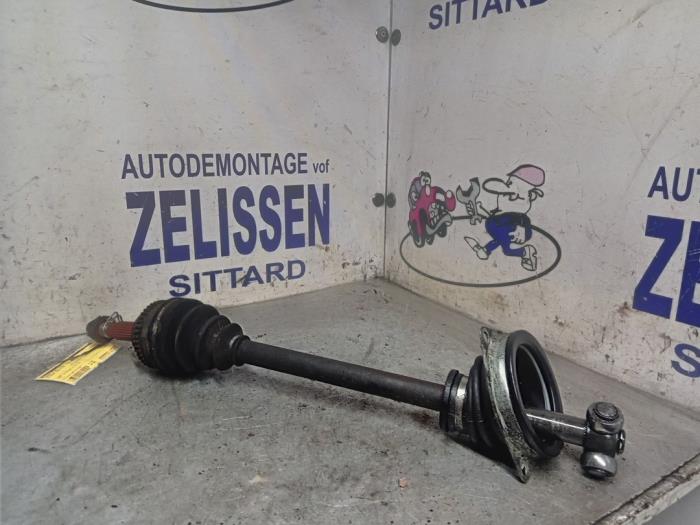Gebrauchte Antriebswelle links vorne Nissan Kubistar (F10) 1.5 dCi 80 Preis € 99,75 Margenregelung angeboten von Zelissen V.O.F. autodemontage