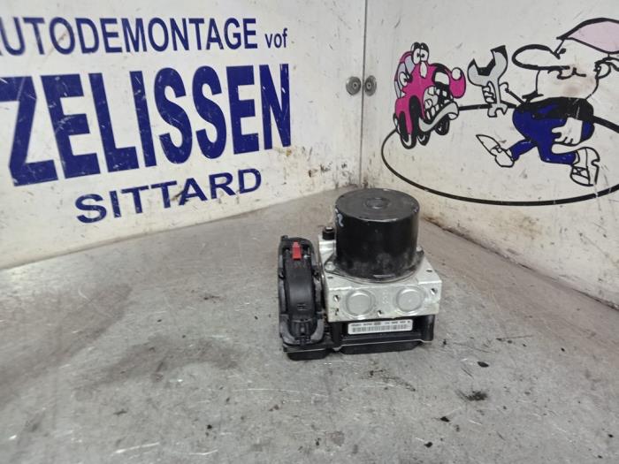 Begagnade ABS-pump Volkswagen Polo IV (9N1/2/3) 1.2 Pris € 131,25 Marginaltabell erbjuds av Zelissen V.O.F. autodemontage
