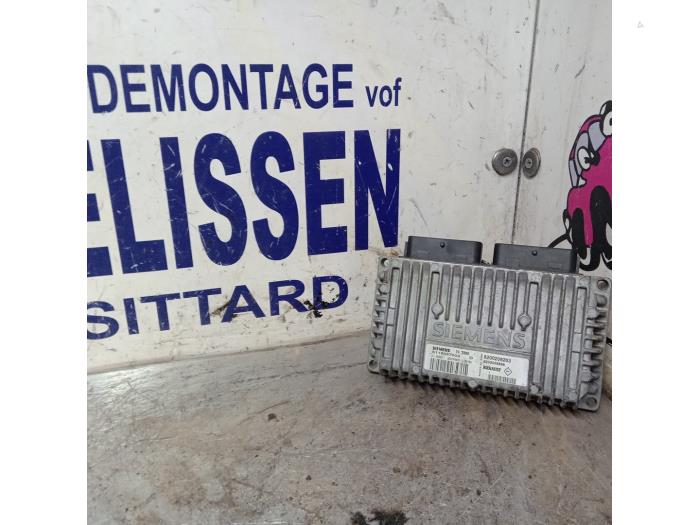 Used Automatic gearbox computer Renault Scénic I (JA) 1.6 16V Price € 131,25 Margin scheme offered by Zelissen V.O.F. autodemontage