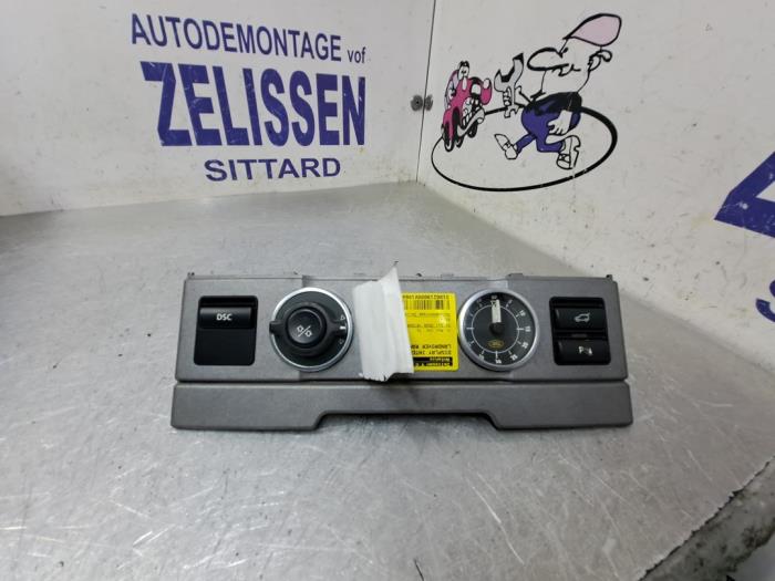 Begagnade Innerdisplay Landrover Range Rover III (LM) 2.9 TD6 24V Pris € 52,50 Marginaltabell erbjuds av Zelissen V.O.F. autodemontage
