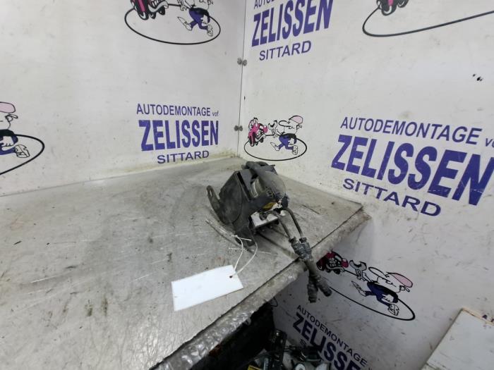 Używane Pompa ABS Kia Picanto (TA) 1.0 12V Cena € 210,00 Procedura marży oferowane przez Zelissen V.O.F. autodemontage