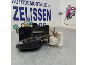 Używane Mechanizm blokady drzwi lewych wersja 2-drzwiowa Alfa Romeo GT (937) 2.0 JTS 16V Cena € 57,75 Procedura marży oferowane przez Zelissen V.O.F. autodemontage