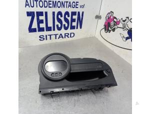Usados Panel de instrumentación Renault Twingo II (CN) 1.2 Precio € 68,25 Norma de margen ofrecido por Zelissen V.O.F. autodemontage
