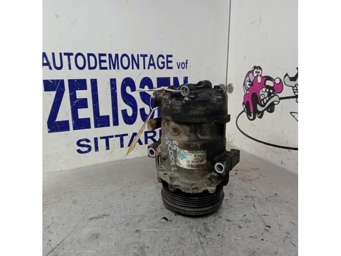 Usagé Compresseur de clim Opel Combo (Corsa C) 1.7 CDTi 16V Prix € 99,75 Règlement à la marge proposé par Zelissen V.O.F. autodemontage