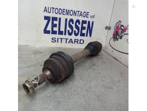 Usagé Cardan gauche (transmission) Peugeot 206 CC (2D) 2.0 16V Prix € 31,50 Règlement à la marge proposé par Zelissen V.O.F. autodemontage