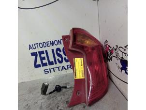 Usagé Feu arrière secondaire droit Kia Picanto (TA) 1.0 12V Prix € 99,75 Règlement à la marge proposé par Zelissen V.O.F. autodemontage