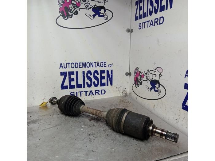 Front drive shaft, left from a Mercedes-Benz ML I (163) 270 2.7 CDI 20V 2005