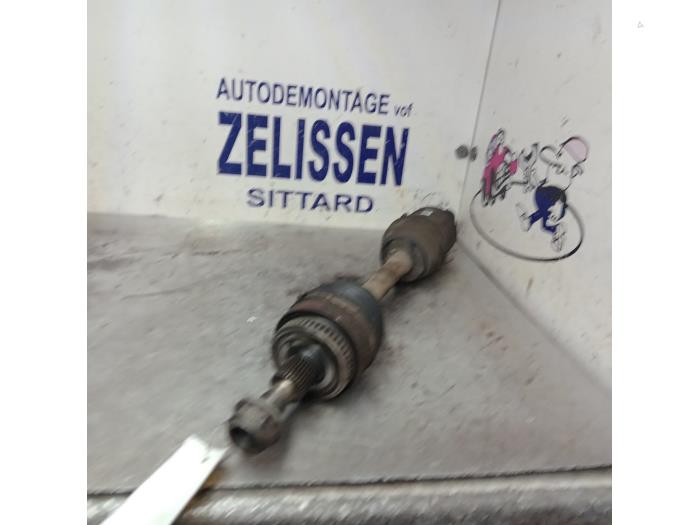 Front drive shaft, left from a Mercedes-Benz ML I (163) 270 2.7 CDI 20V 2005