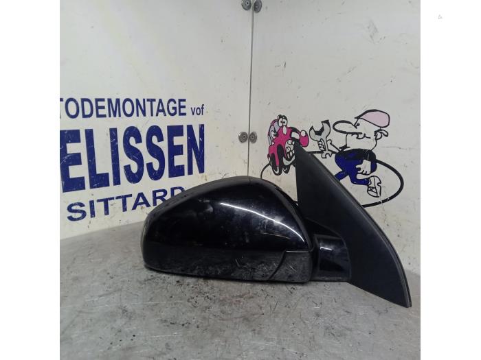 Wing mirror, right from a Opel Vectra C Caravan 2.2 DIG 16V 2004