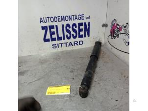 Used Rear shock absorber, left Opel Vectra C Caravan 2.2 DIG 16V Price € 21,00 Margin scheme offered by Zelissen V.O.F. autodemontage