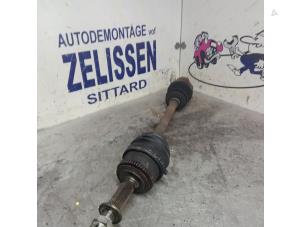Usagé Arbre de transmission avant droit Hyundai Getz 1.3i 12V Prix € 42,00 Règlement à la marge proposé par Zelissen V.O.F. autodemontage