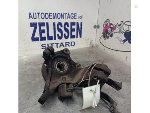 Używane Zawieszenie prawy przód Peugeot 206 (2A/C/H/J/S) 1.6 16V Cena € 42,00 Procedura marży oferowane przez Zelissen V.O.F. autodemontage