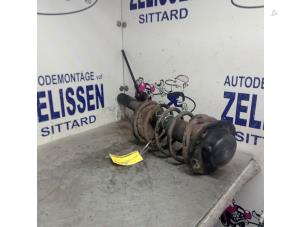 Used Front shock absorber rod, right Peugeot 206 (2A/C/H/J/S) 1.6 16V Price € 36,75 Margin scheme offered by Zelissen V.O.F. autodemontage