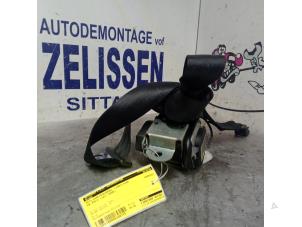 Used Front seatbelt, left Volkswagen Polo IV (9N1/2/3) 1.4 TDI 70 Price € 68,25 Margin scheme offered by Zelissen V.O.F. autodemontage